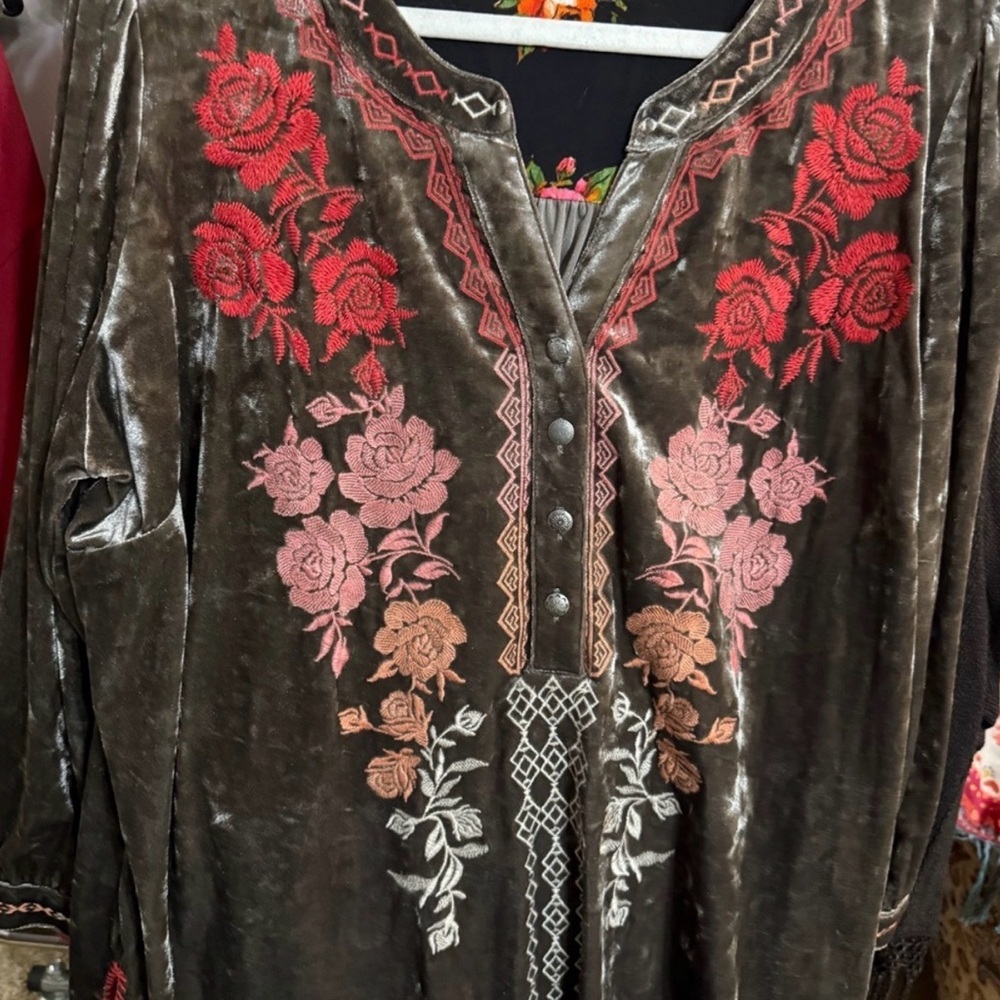 John Mark Floral Embroidered Velvet Top